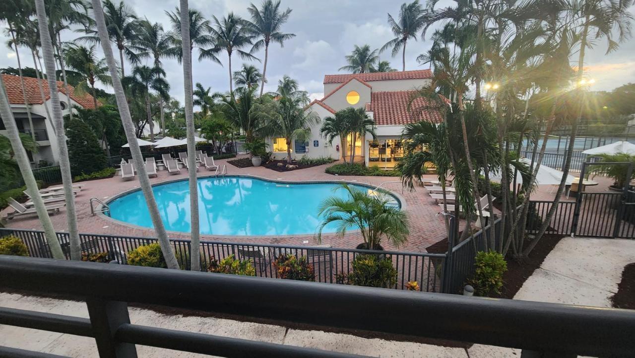 Dharma Home Suites Dania Beach At Sheridan Ocean Club 外观 照片
